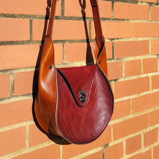 Yarrow Hobo Bag - Tan & Oxblood